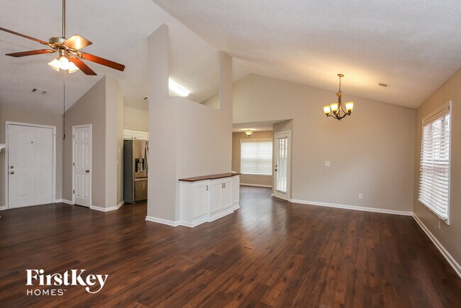 Building Photo - 861 Georgetown Dr