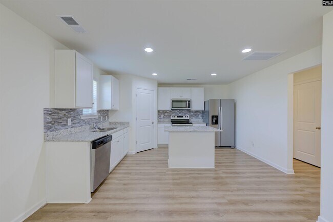 Foto del edificio - 280 Savannah Wood Rd