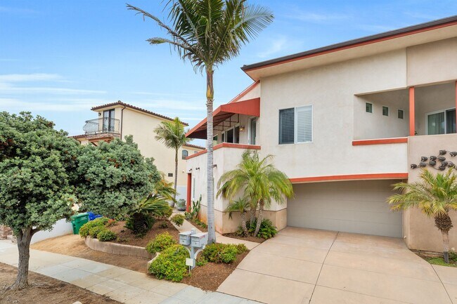 Foto del edificio - Luxurious Carlsbad Beach Townhouse - Your ...