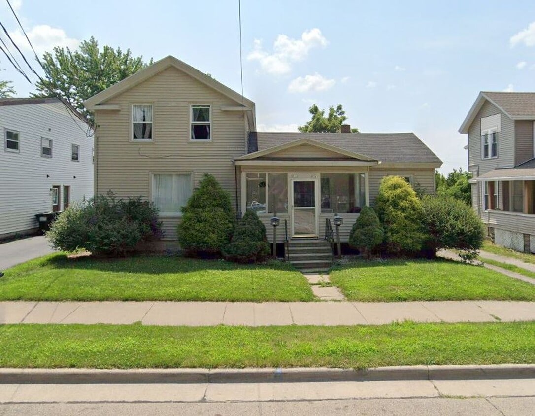 Primary Photo - 521 High Ave