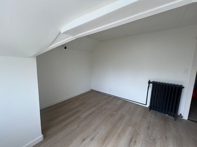 Foto del edificio - 616 McClellan St