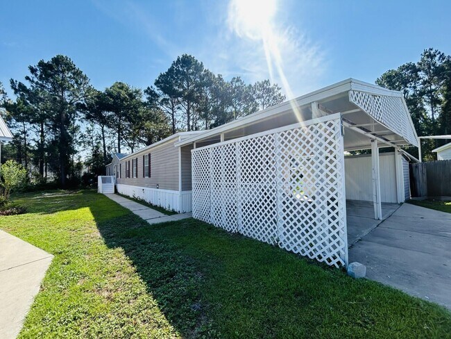 Building Photo - 80 Edgewood Terrace