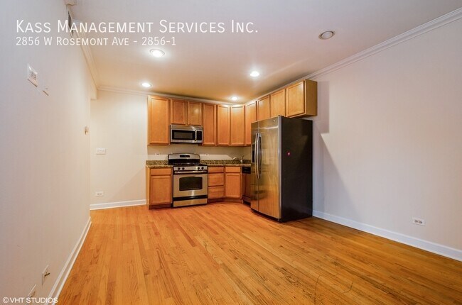 Building Photo - Gorgeous 2bed with In Unit W/D - Stainless...