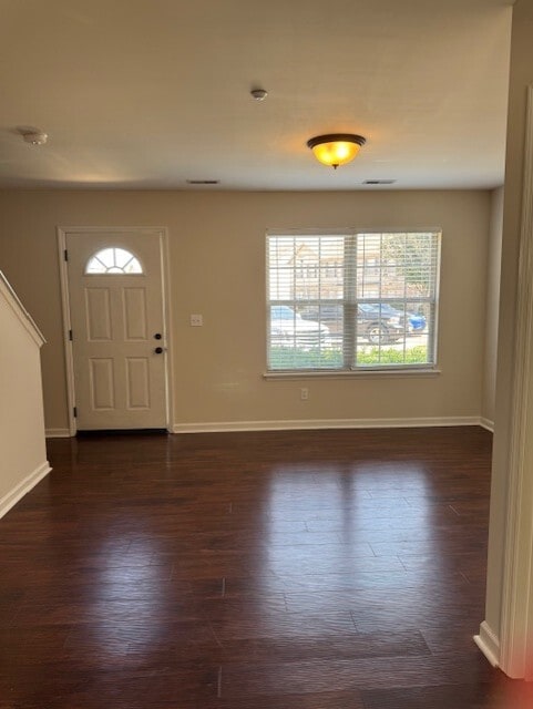 Foto del edificio - 1222 Elm Tree Commons Ct