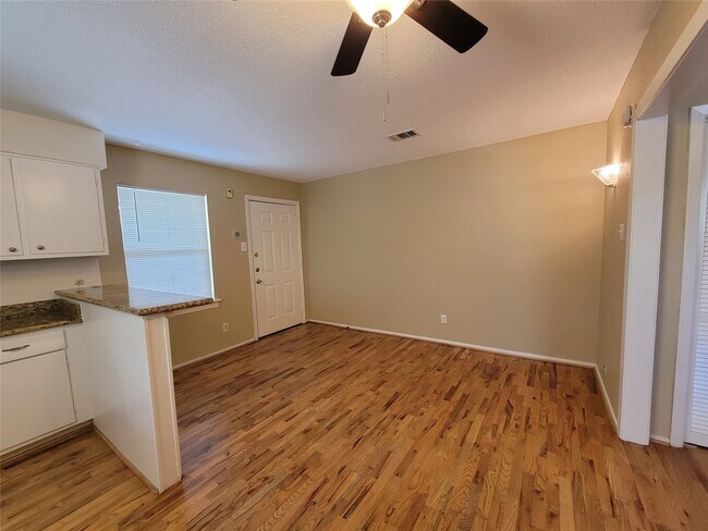 Foto del edificio - 845 Beverly St