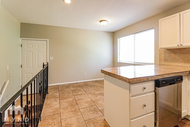 Building Photo - 9548 S 1210 E