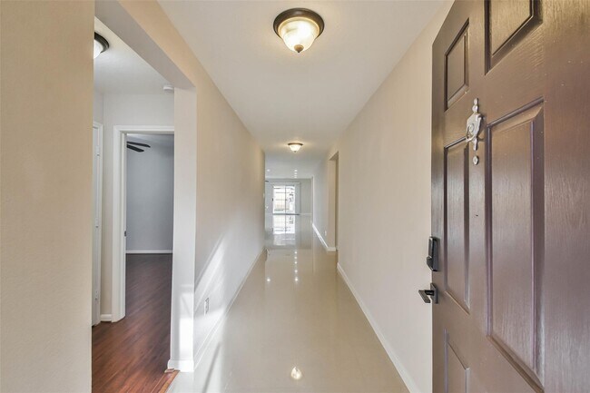 Foto del edificio - 7718 Shavano Ln