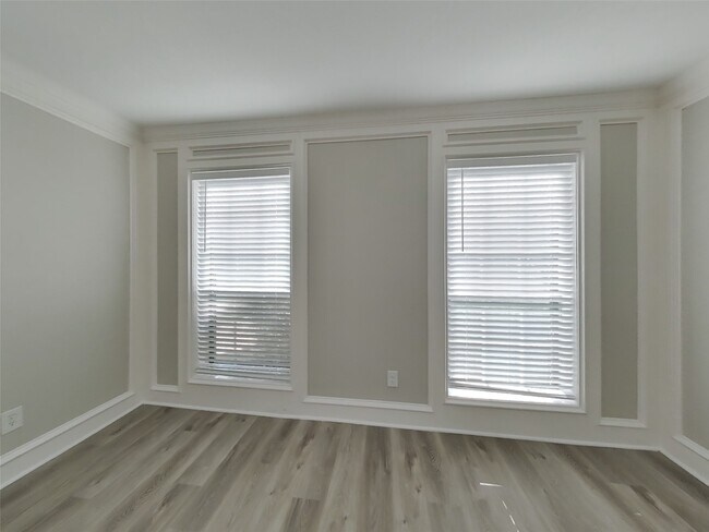 Building Photo - 15806 Crystal Brook Dr