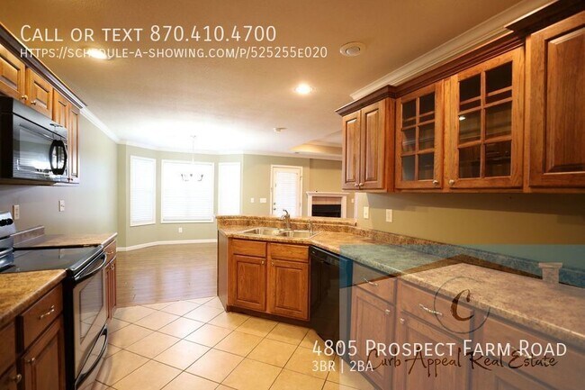 Building Photo - 3 bedroom 2 bath recently built home (Nett...