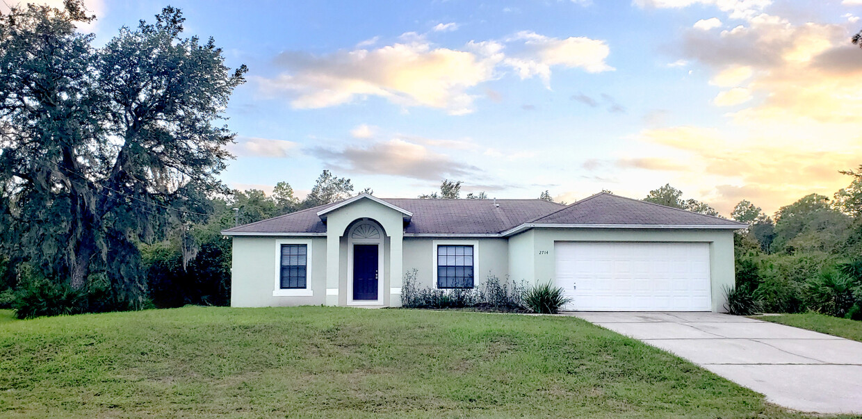 Foto principal - 3/2 in DeLand in quiet area, $1,800