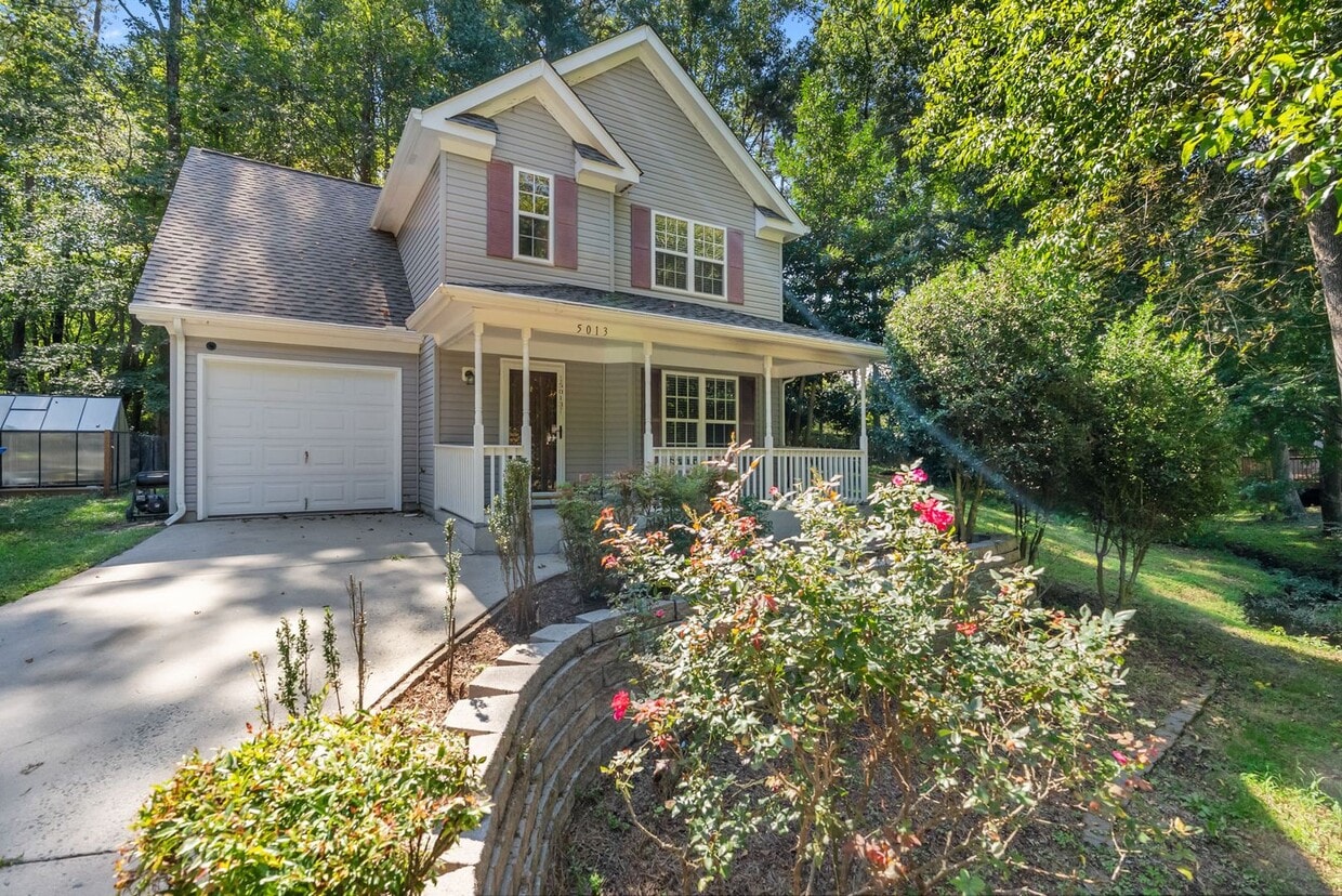 Primary Photo - Western Branch 4 bed Ready Now!!