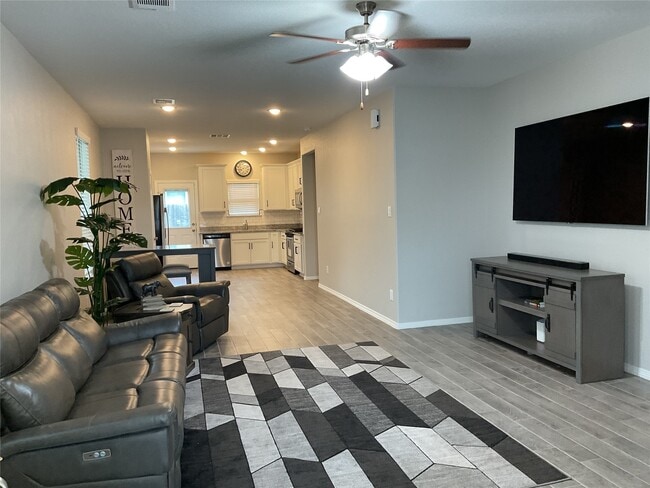 Building Photo - 25497 Northpark Spruce Dr