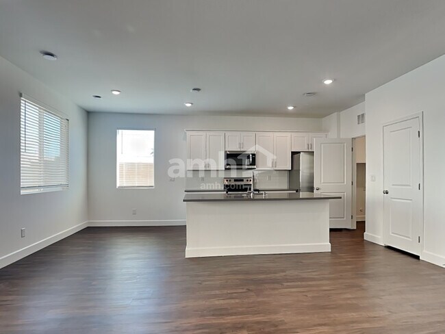 Foto del edificio - 4804 Blushing Star St