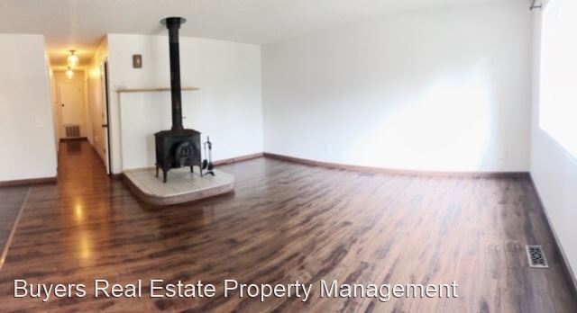 Foto principal - 3 br, 1.5 bath House - 8100 Seaview Street