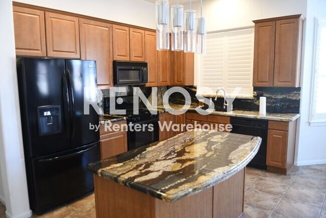 Building Photo - 4 BD + Office, 2.5 BA. 3-Car Garage w/ Pool in Litchfield Park!