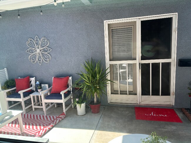 Foto del edificio - 39850 St Honore Dr