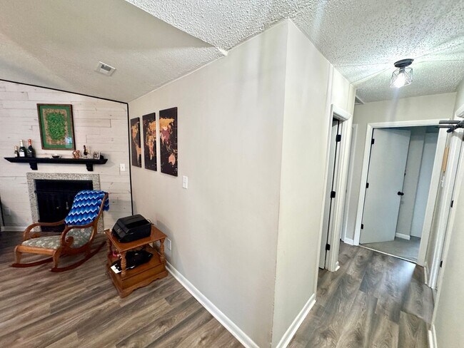 Foto del edificio - WELCOME HOME!!  3 bedroom/2 bath home in R...