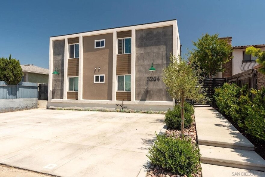 Photo - 3204 Collier Avenue Unit