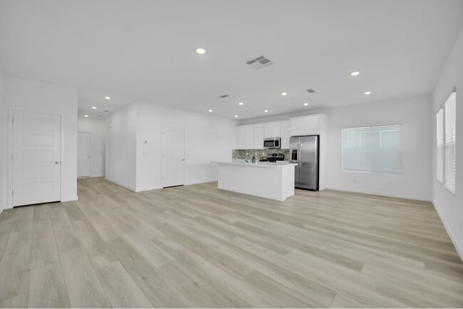 Foto del edificio - 4000 Richmar Butte Ave