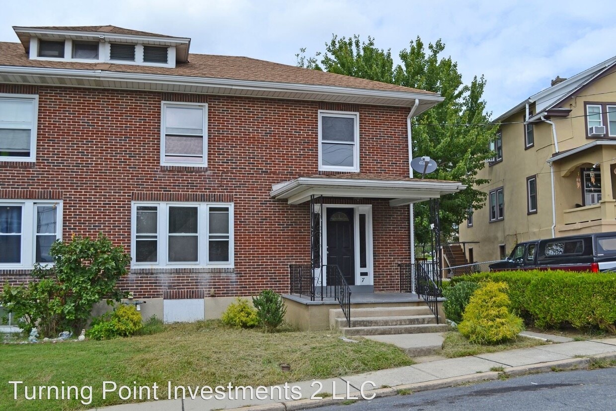 7 Girard Ave, Reading, PA 19605 House Rental in Reading, PA