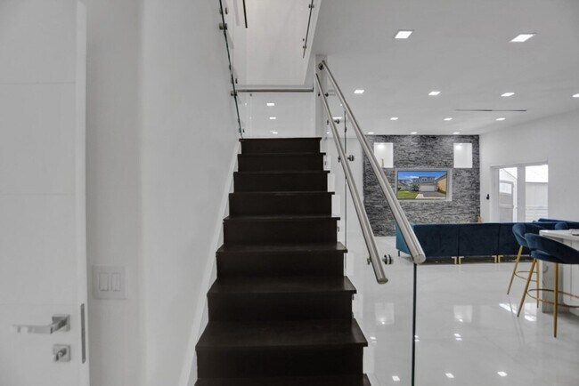 Foto del edificio - 3824 SW 49th Pl