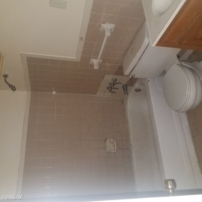 Foto del edificio - 4357 Double Tree Rd