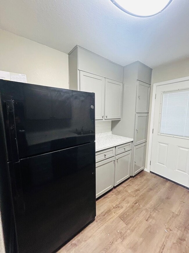 Building Photo - 3309 Alta Vista Dr