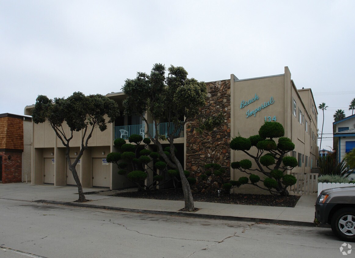 Building Photo - Beach Imperial