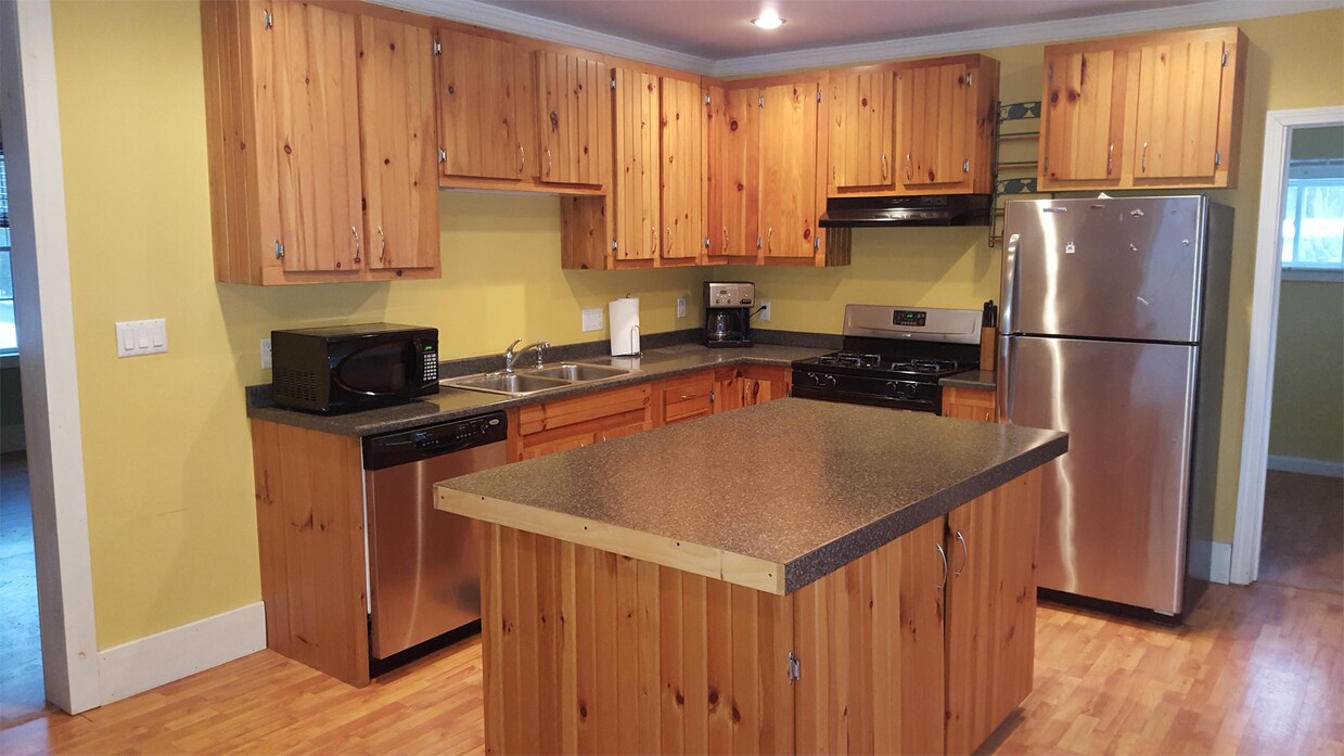 150 Pond Rd, Hampden, ME 04444 House Rental in Hampden, ME