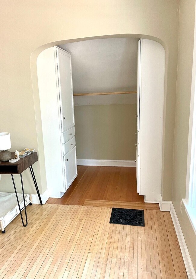 Foto del edificio - 305 8th Ave S