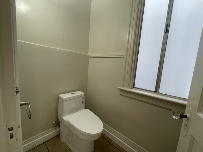 Foto del edificio - 1br - Large Remodeled 1bed W/Large Closet/...