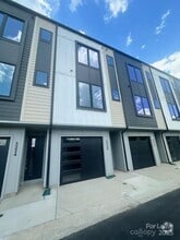 Building Photo - 3220 Riley Ave