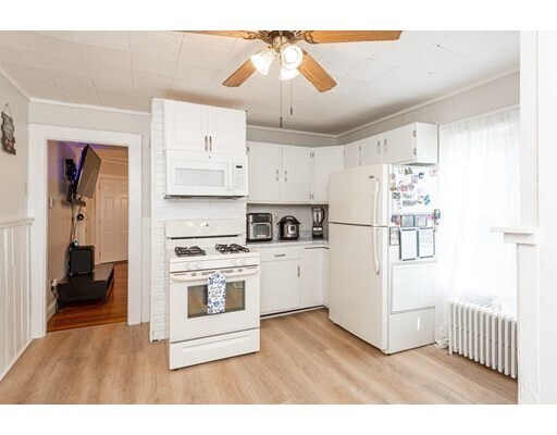 Foto del edificio - 83 Hawthorne St