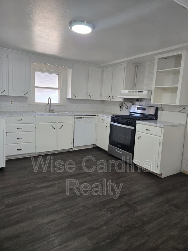 Foto del edificio - 714 N Ave C