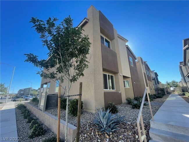 Foto del edificio - 4527 Sapphire Moon Ave