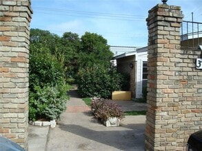 Building Photo - 3412 Willowrun Dr