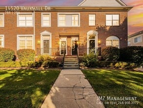 Building Photo - 14520 Vauxhall Dr