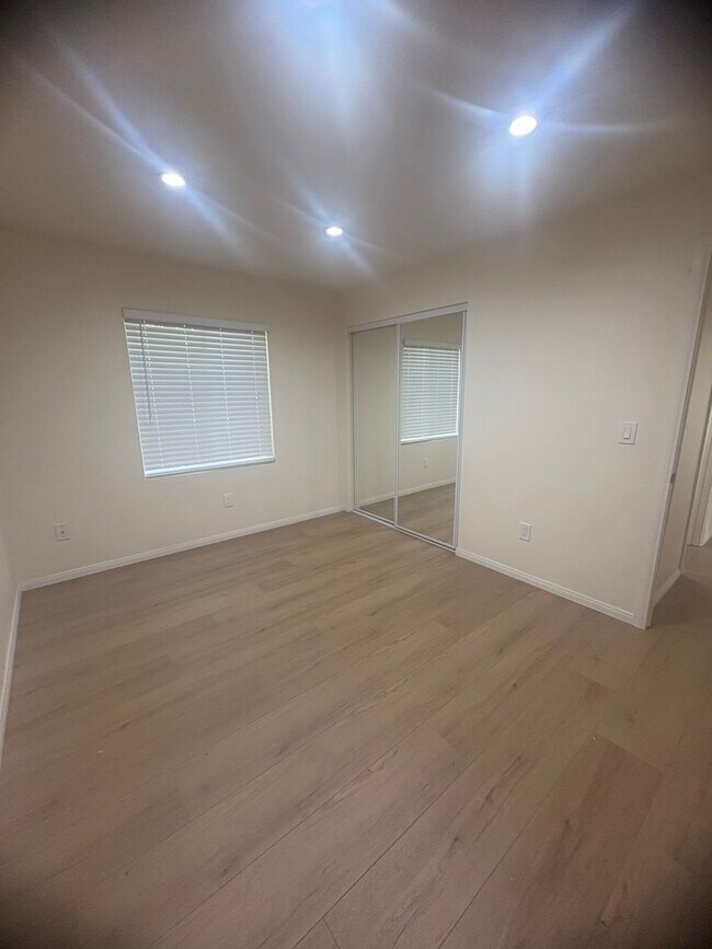 Foto del edificio - Oxnard - Single story, fully updated, two bedroom, one bath house!