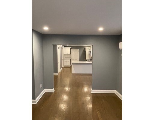 Foto del edificio - 311 N Washington St
