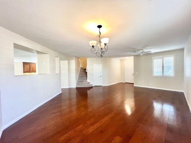 Foto del edificio - 18 Blue Valley Dr