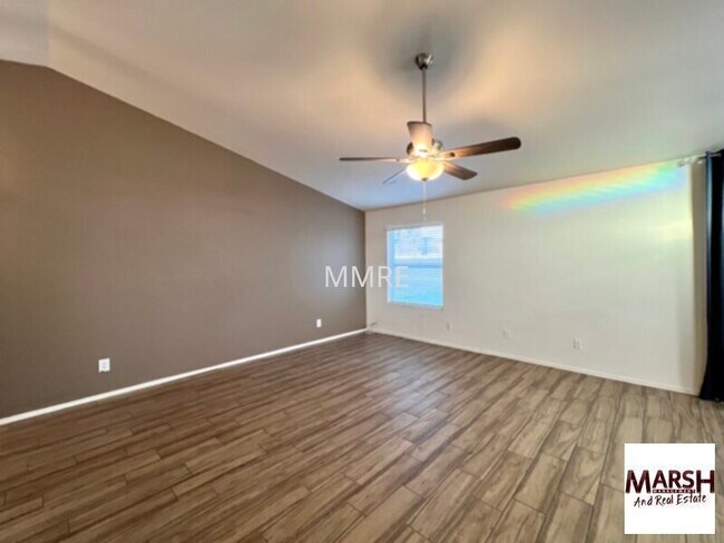 Building Photo - Nice 3 bedroom home with open floorplan in Chandler!