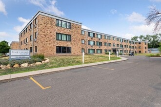 Building Photo - Fine Living at Aquila Park & Royal Park