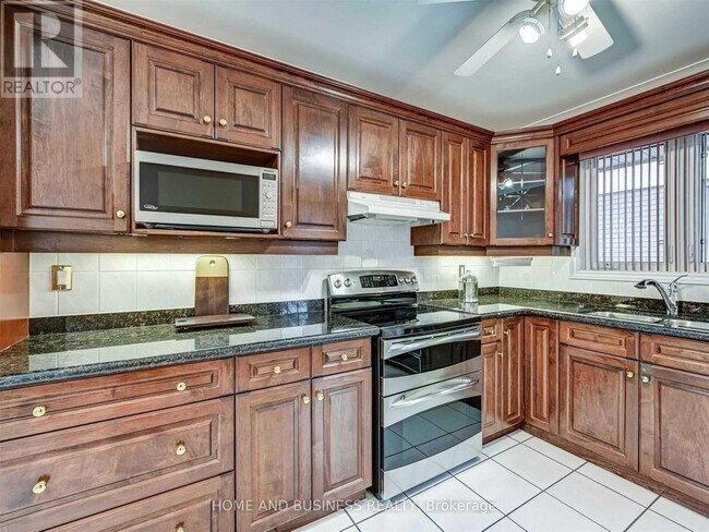 Building Photo - 1648 Sunnycove Dr