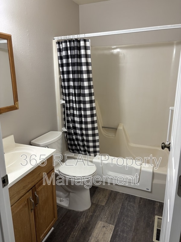 Foto del edificio - 2171 31st St