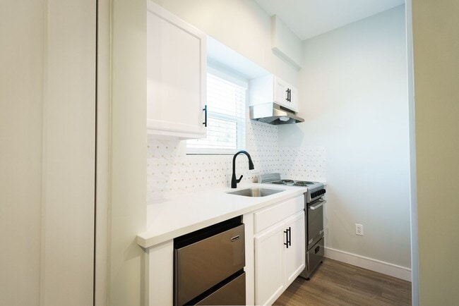 Interior Photo - 11937 Avon Way