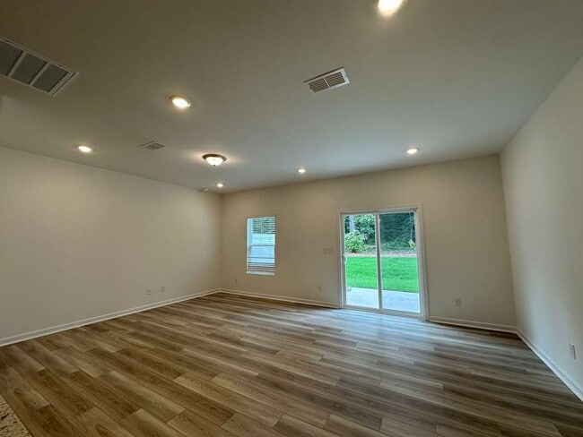 Building Photo - 3514 Nimbell Rd