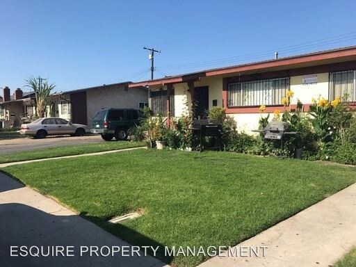 Primary Photo - 5417-5419 S J St