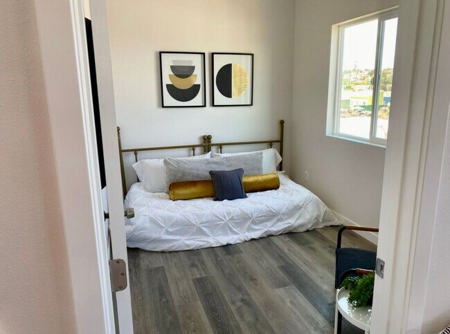 Foto del edificio - Move in Promotion for 12 Months! Remodeled 2 Bed/1 Bath