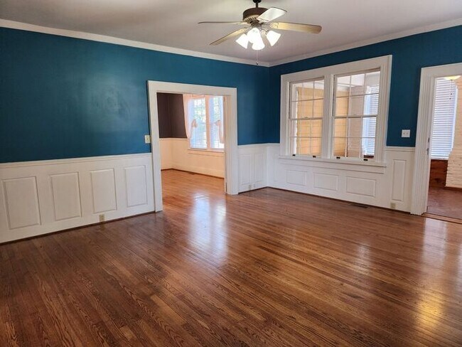 Building Photo - 105 Peachtree Street, Fayetteville