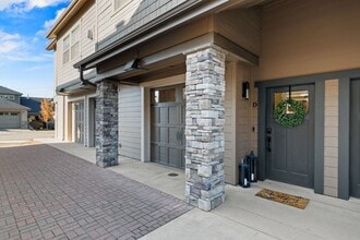 Building Photo - 24493 E Pinnacle Ct